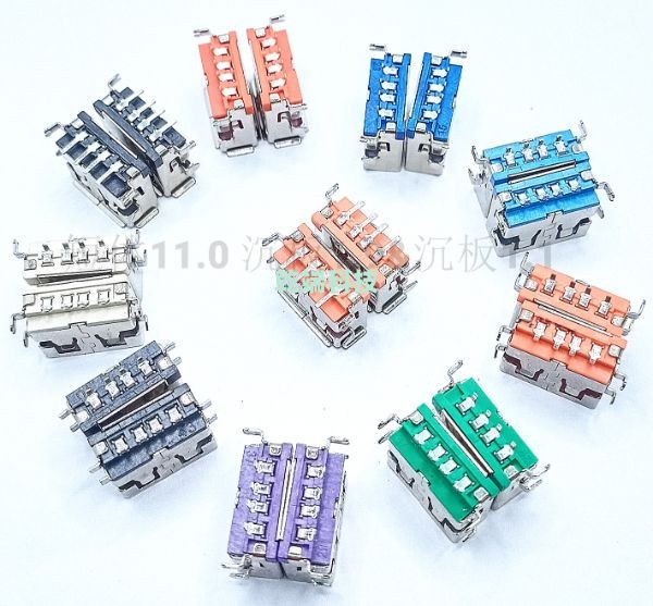 USB AF 沉板1.9 無邊鐵殼四腳插板 黃銅1U 端子貼片 PA9T綠色